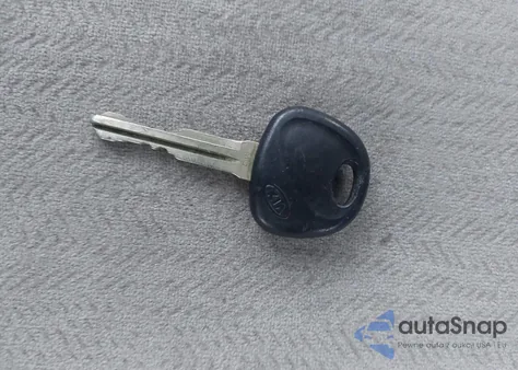 2006 Kia Optima Ex (New)/Lx (New) z USA, uszkodzony, nr VIN KNAGE123165041887